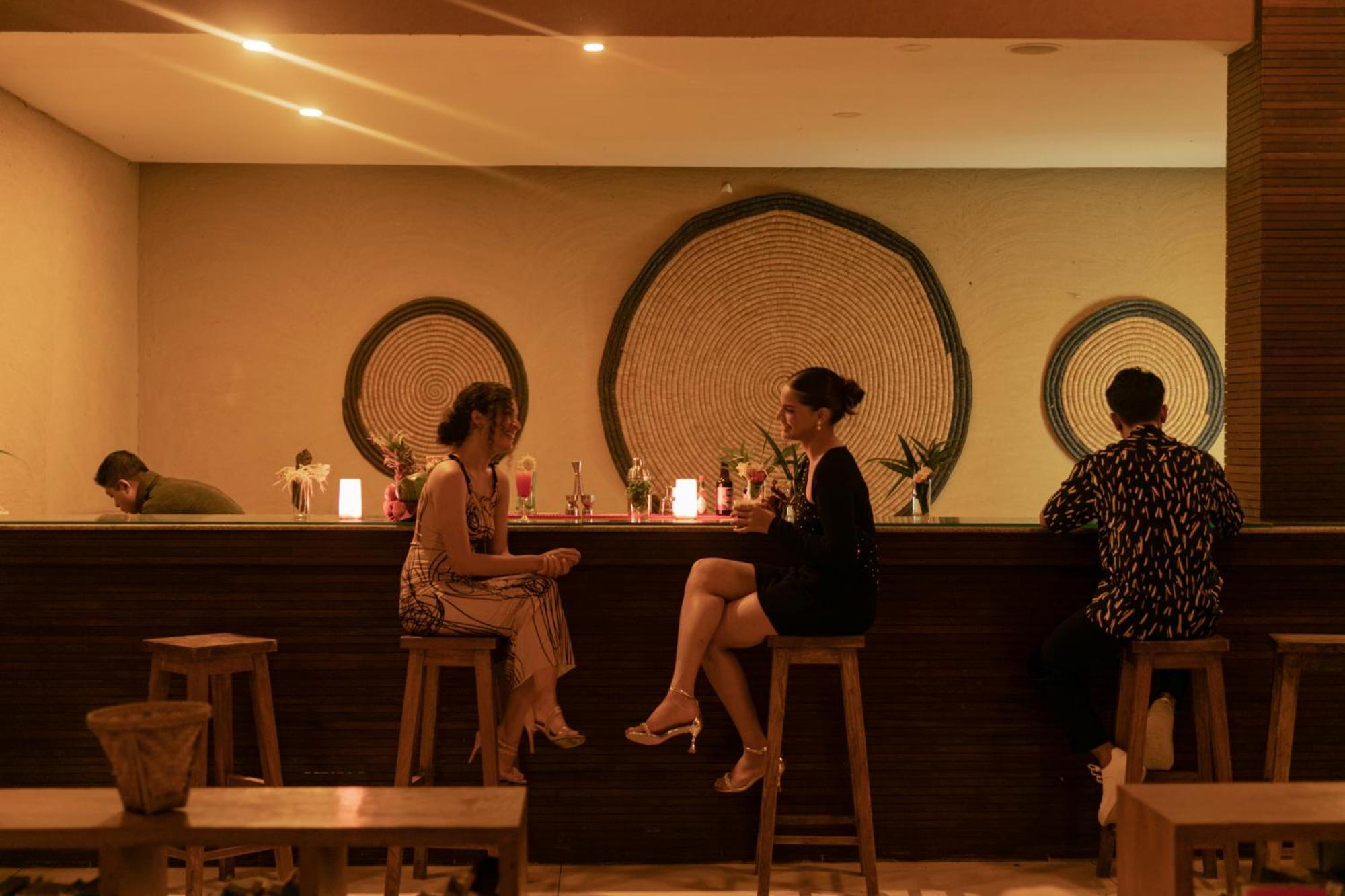 Hotel Kasara Chitwan Patlahara Zewnętrze zdjęcie