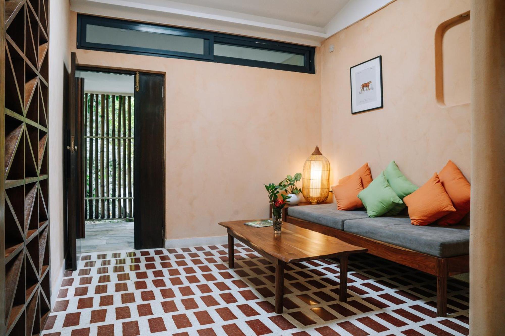 Hotel Kasara Chitwan Patlahara Zewnętrze zdjęcie