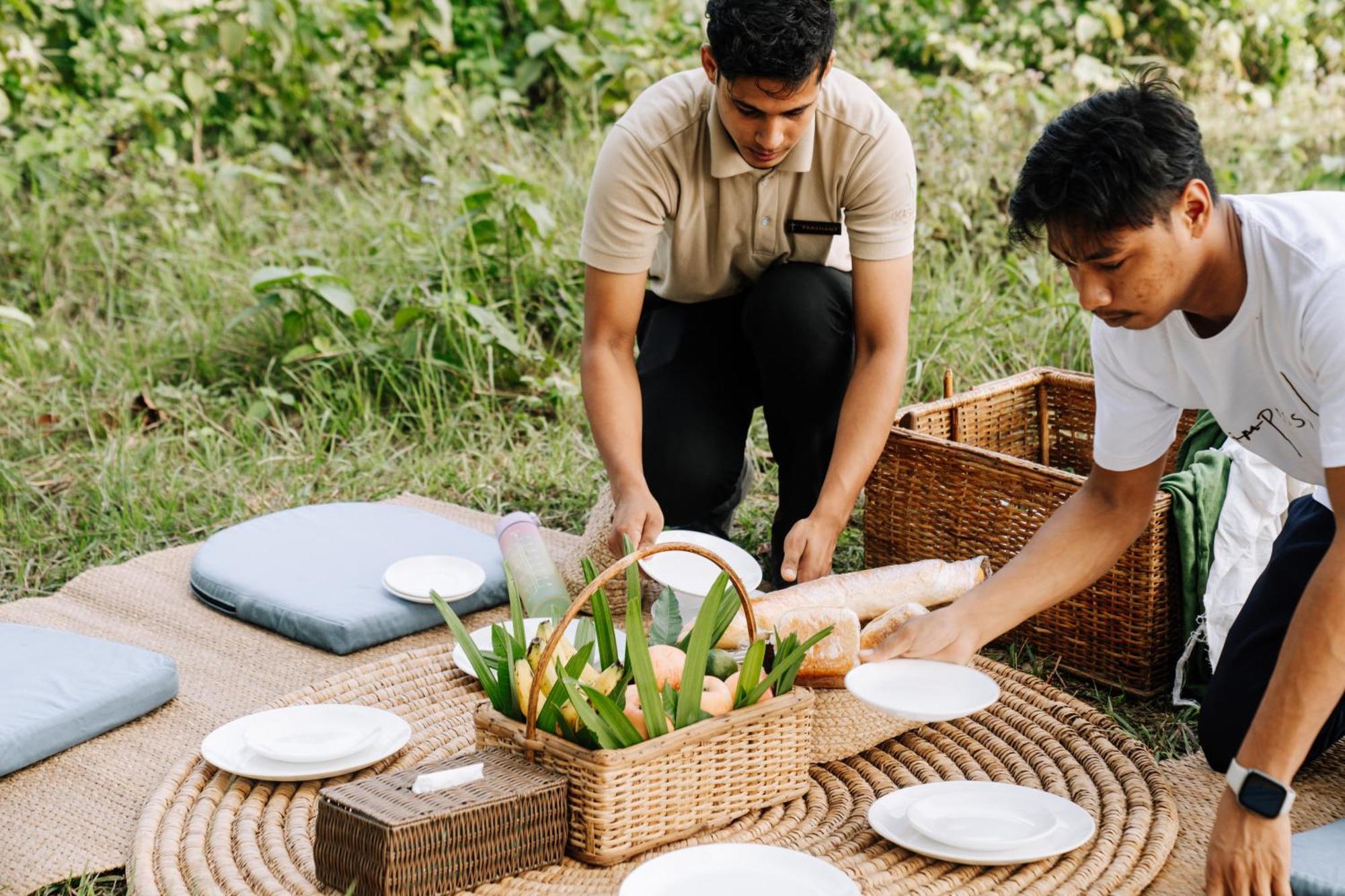Hotel Kasara Chitwan Patlahara Zewnętrze zdjęcie